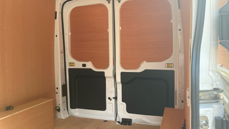 Ford Transit 350 L2 Diesel Fwd 2.0 EcoBlue 130ps H2 Leader Van [DAP]